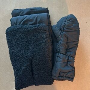 EUC Reversible black pull through scarf and matching mittens Super soft and warm